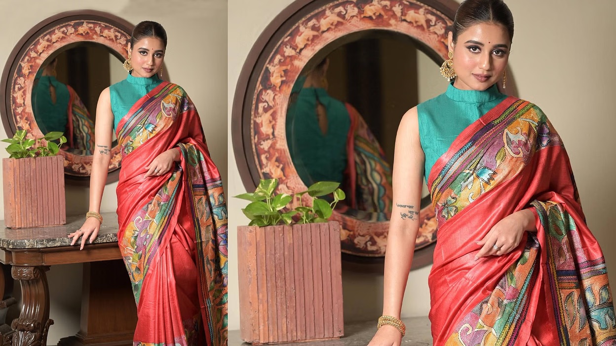 contrast blouse colours on different colours of saree2