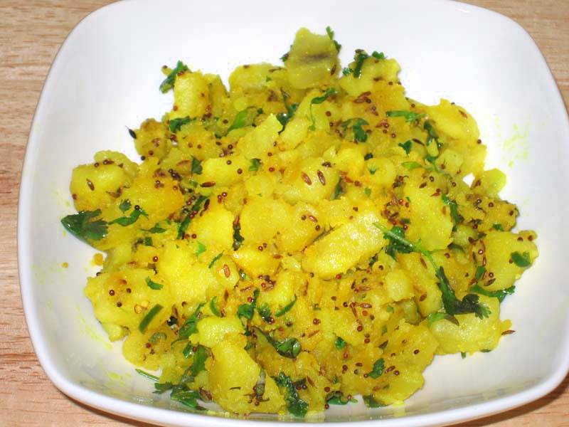 follow these methods to make market like potato masala in dosa note down the recipe immediately2