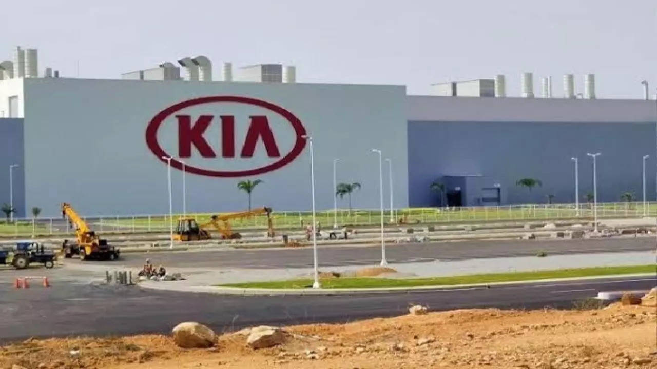 in andhra pradesh 900 engines stolen from kia manufacturing plant in 5 years car company files case1