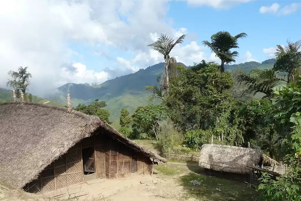 longwa village situated on border of india and myanmar know this unique village2