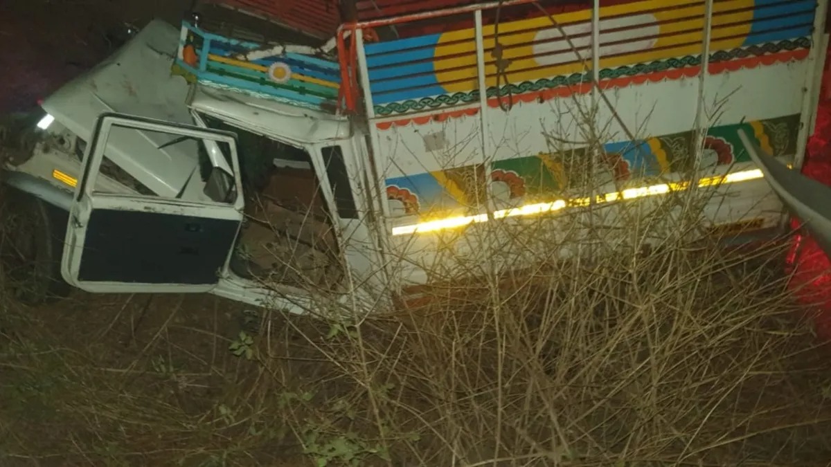 maharashtra jalgaon accident 3 killed 22 injured1