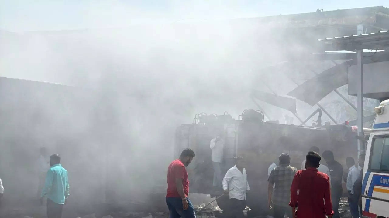 many killed in fire at firecracker factory in gujarat s banaskantha district say police