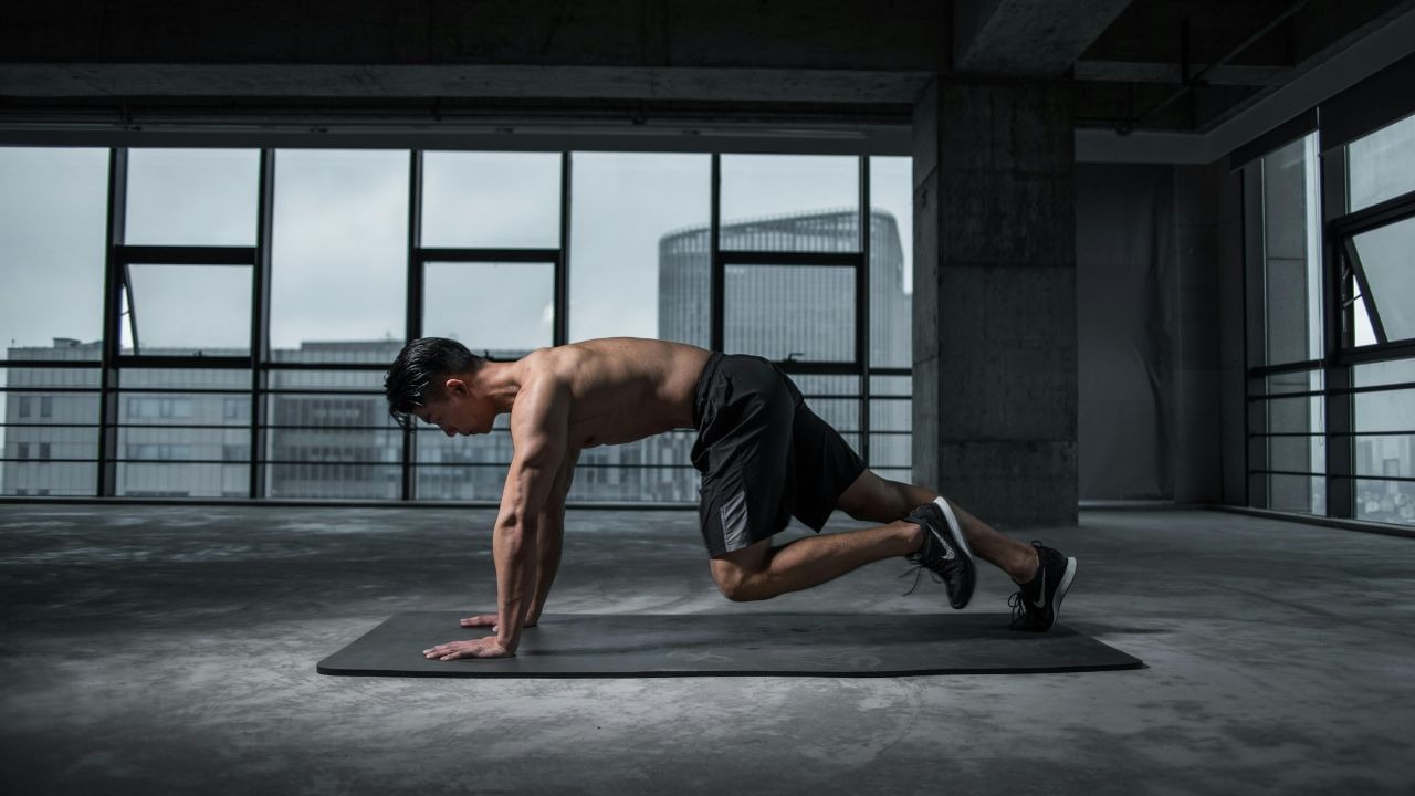 morning vs evening workout which is better in summer garmiyon mein exercise kab karni chahiye