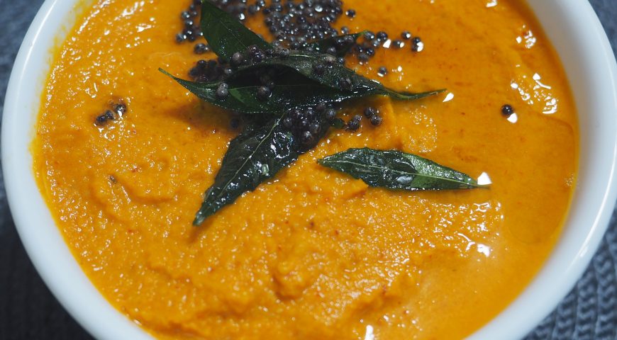 recipe make onion chutney like this even pea paneer will look pale in front of it note down the recipe1
