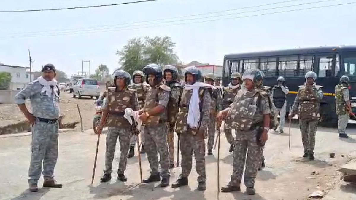 sagar sanodha love jihad chaos erupts mob vandalises police uses mild force1