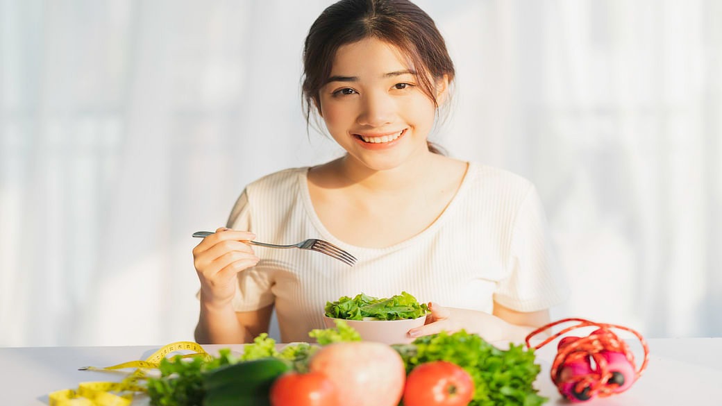 summer diet plan 2025 healthy foods for kids to elderly during hot weather garmiyon mein kya khana chaiye1