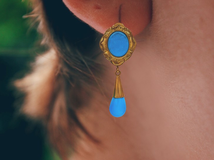tips to treat torn earlobe from heavy earrings at home prevent stretched earlobes cure injured earlobes1