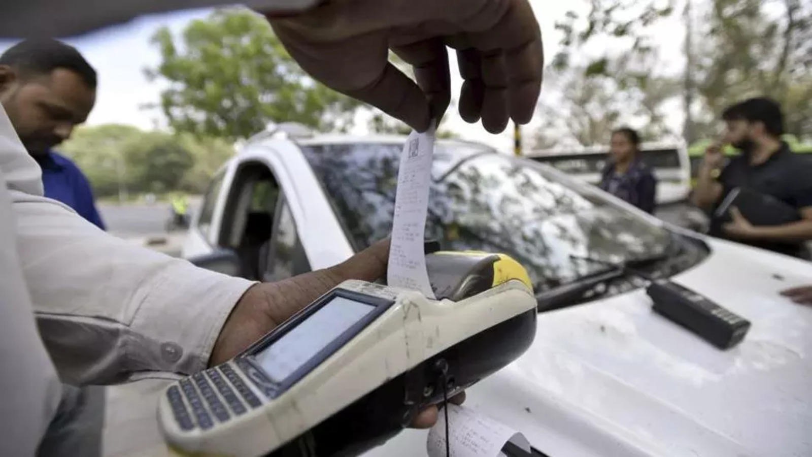 up car challan without driving owner in canada received message of toll deduction1