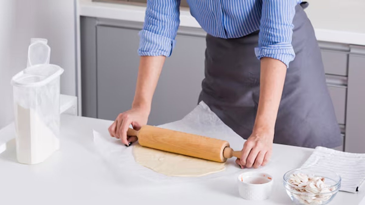vastu tips rolling roti on the kitchen slab is good practice or you should avoid it1