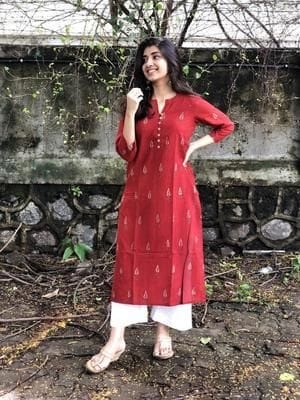 7 kurti designs to look smart and beautiful for all body types6
