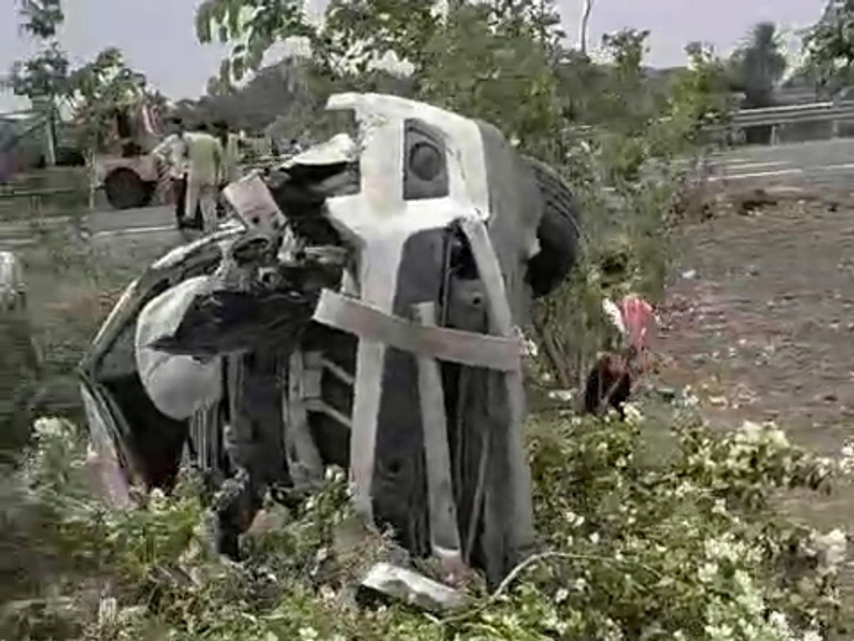 bihar stf vehicle going to gujarat overturned in mp many jawans killed and injured1