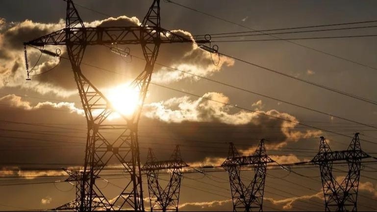 demand for electricity in delhi broke the record demand reached 7401 mw