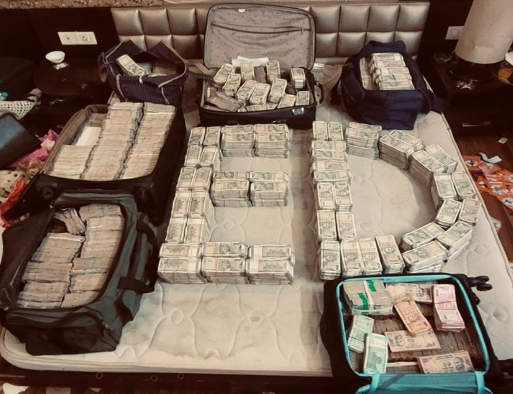 ed raids mumbai and hyderabad real estate scam