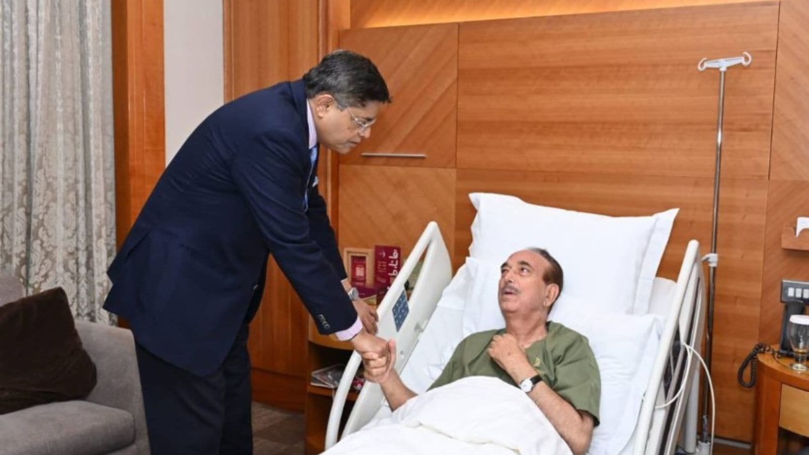 ghulam nabi azad health deteriorated in kuwait he was admitted to hospital pm modi called him