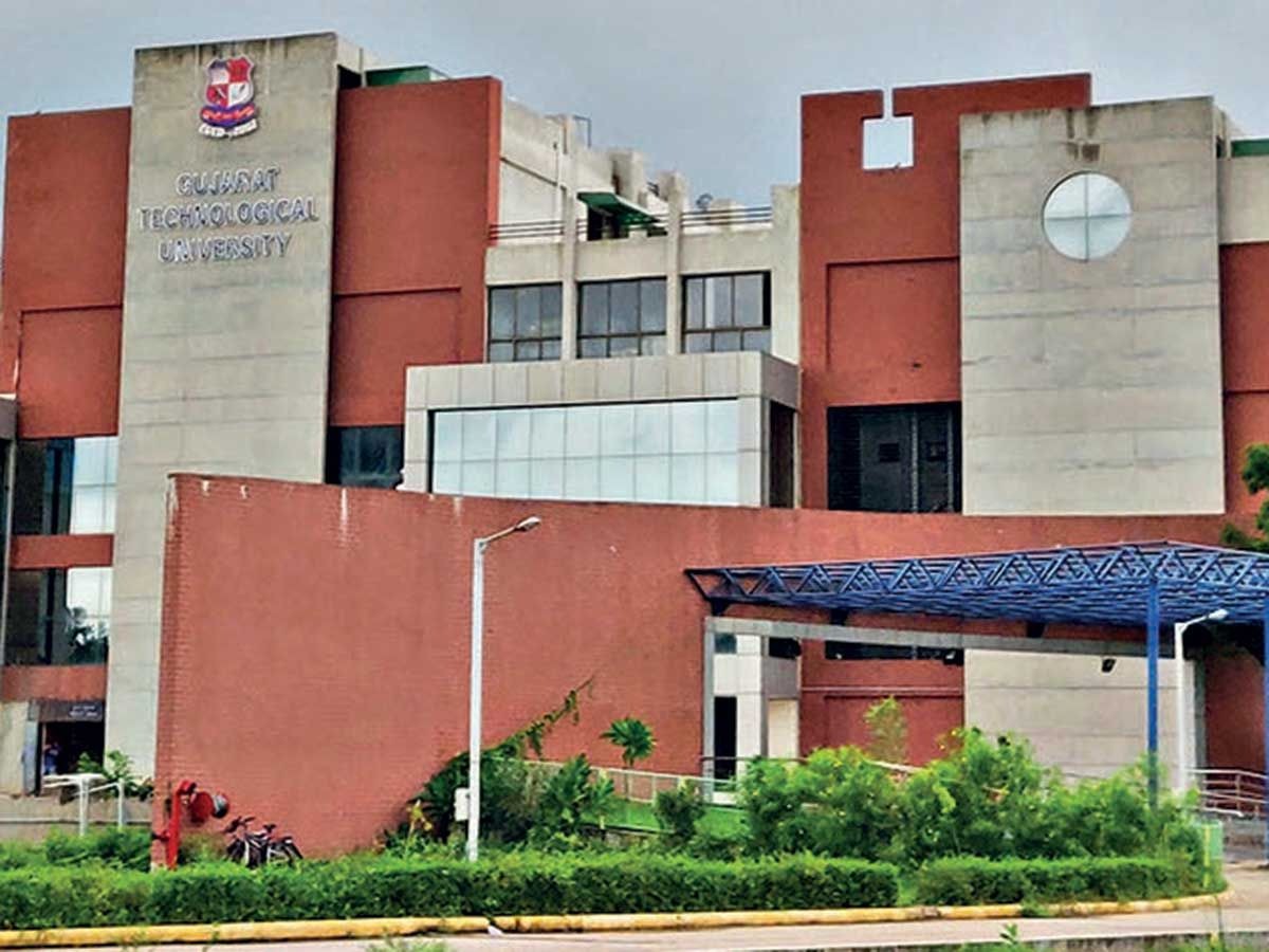 gtu stopped degree engineering course in gujarati language