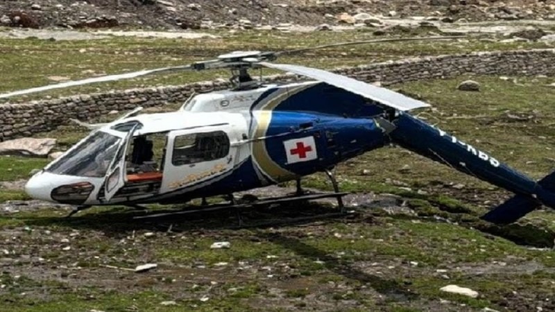 helicopter crash in kedarnath during emergency landing aiims heli ambulance uttarakhand char dham yatra