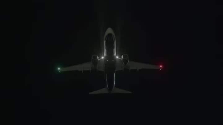 how many types of lights are there in airplane in what use do they come at nightmnbvcfds
