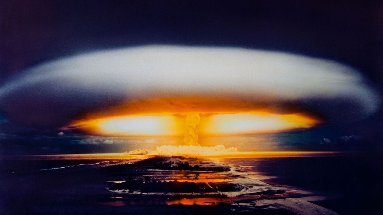 if there is a nuclear bomb attack then save your life like this2