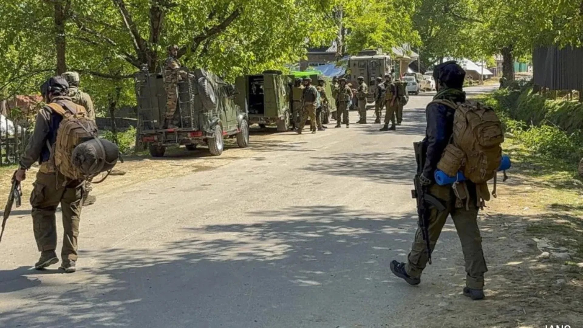 india pakistan war jammu kashmir samba inflitration attempt bsf killed intruders