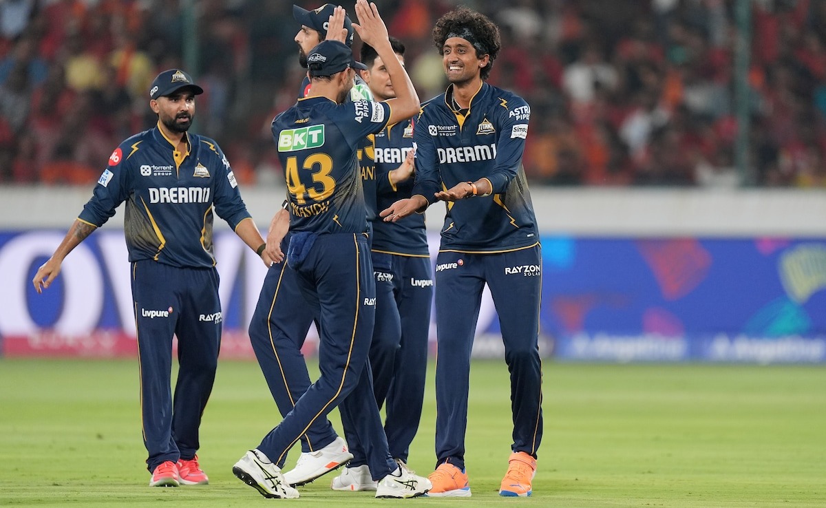 ipl 2025 points table 3 teams are fighting for 1 spot orange and purple cap holder sai sudharsan prasidh krishna2