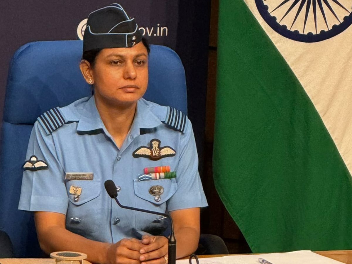 operation sindoor who is iaf wing commander vyomika singh know biography