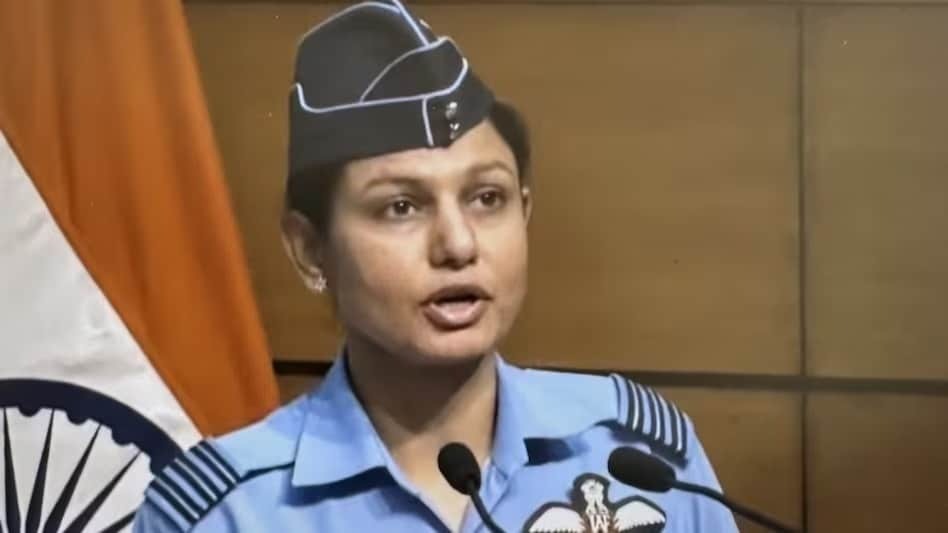 operation sindoor who is iaf wing commander vyomika singh know biography1