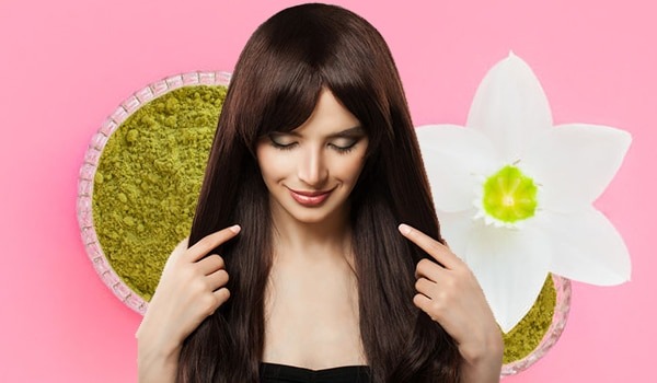 to give hair a deep black color naturally mix these 3 things in henna and apply2