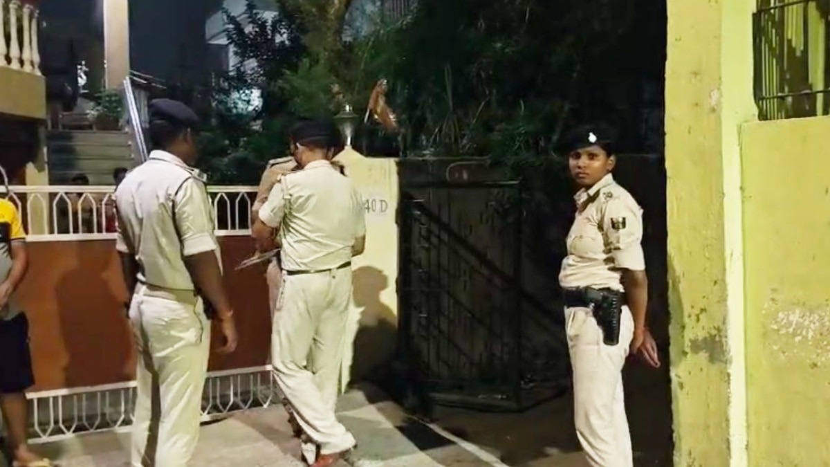 trainee si sister killed in patna burnt body with lpg after murder bihar crime news patna police1