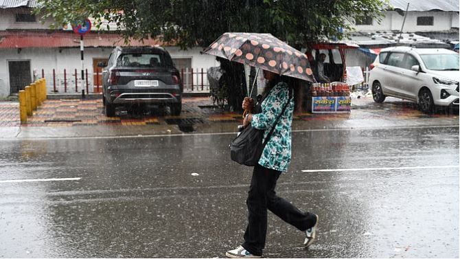 uttarakhand weather will remain changed today yellow alert for rain in eight districts1