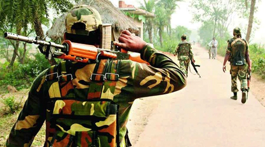 bastar bandh maoists called asp martyred police alert soldiers deployed at every corner in chhattisgarh11
