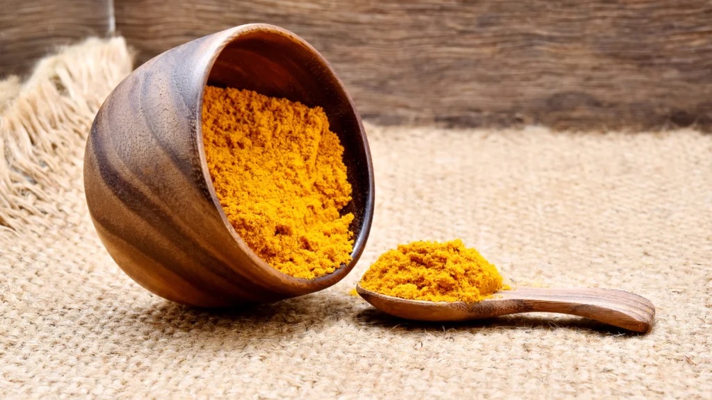 beauty tips how to use haldi to get rid of dark spots and blemishes1