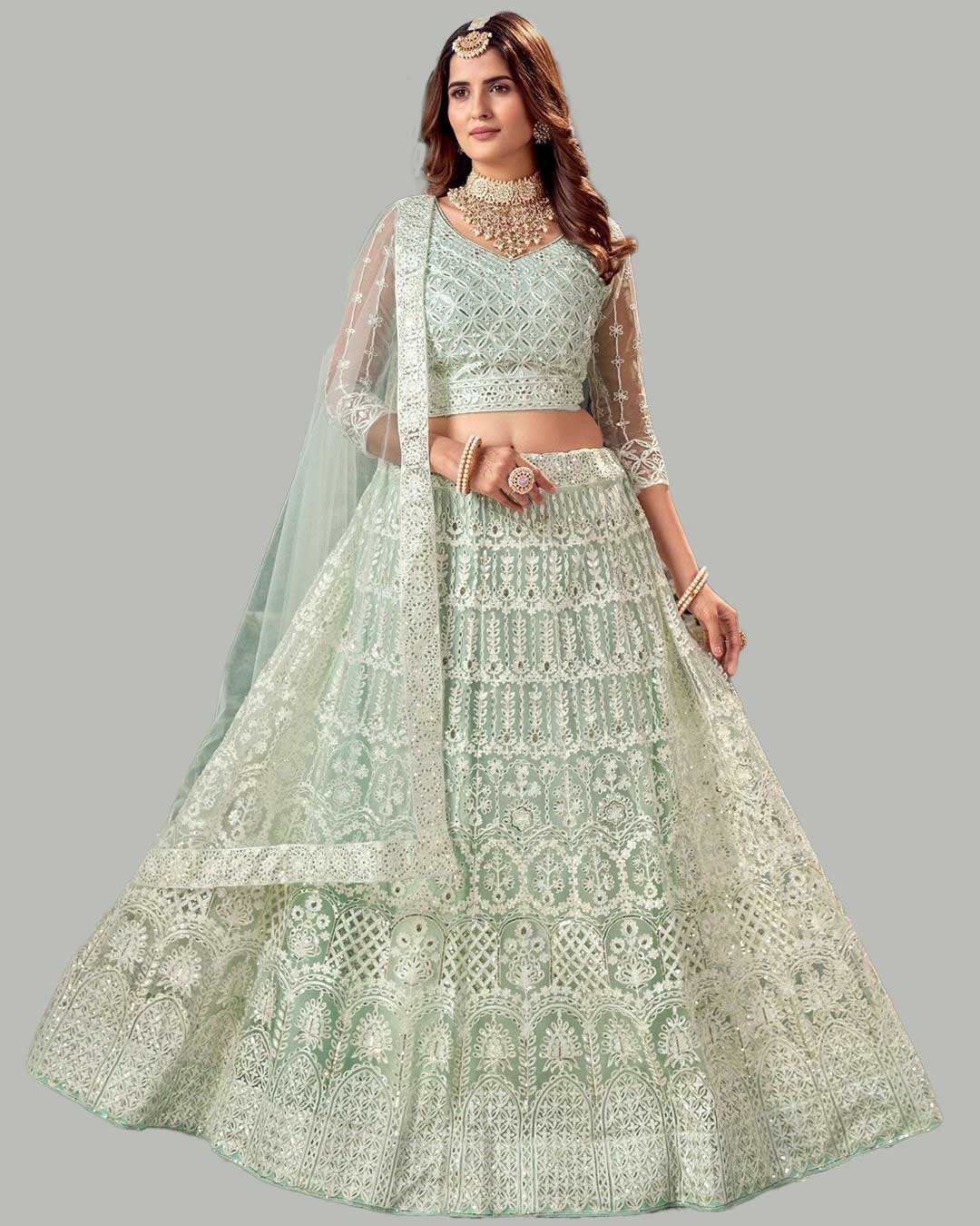 best light colour lehenga designs for best friend wedding22