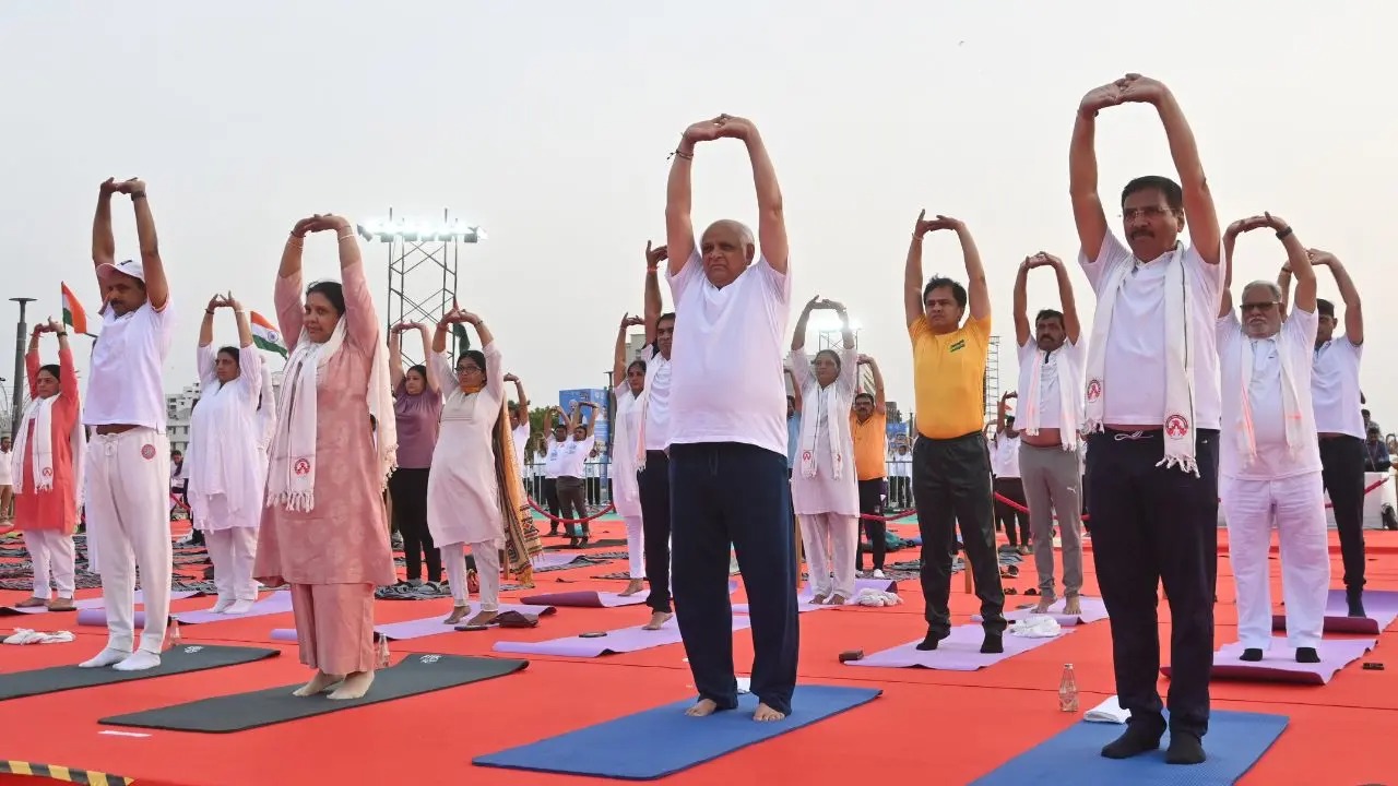 chief minister shri bhupendra patel will join the mass yoga program in vadnagar1414