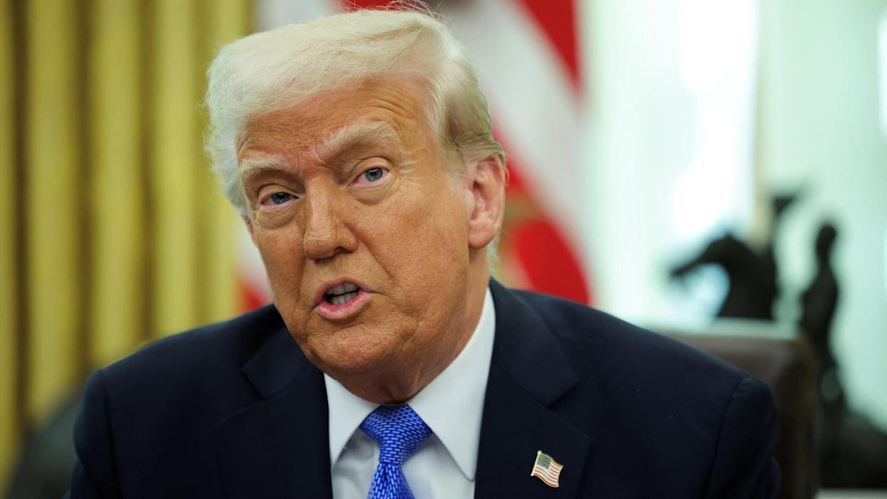 donald trump new visa rule requires public social media profiles for indians11