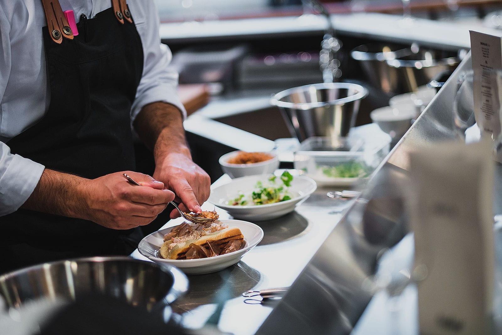 french restaurant new fine policy for change in reserves guest numbers sparks online outrage11
