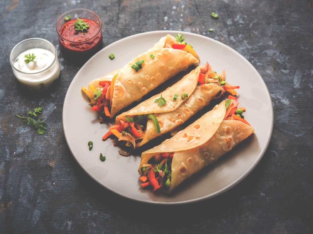 give leftover roti a new twist in the next morning everyone will eagerly eat its healthy and tasty wrap11