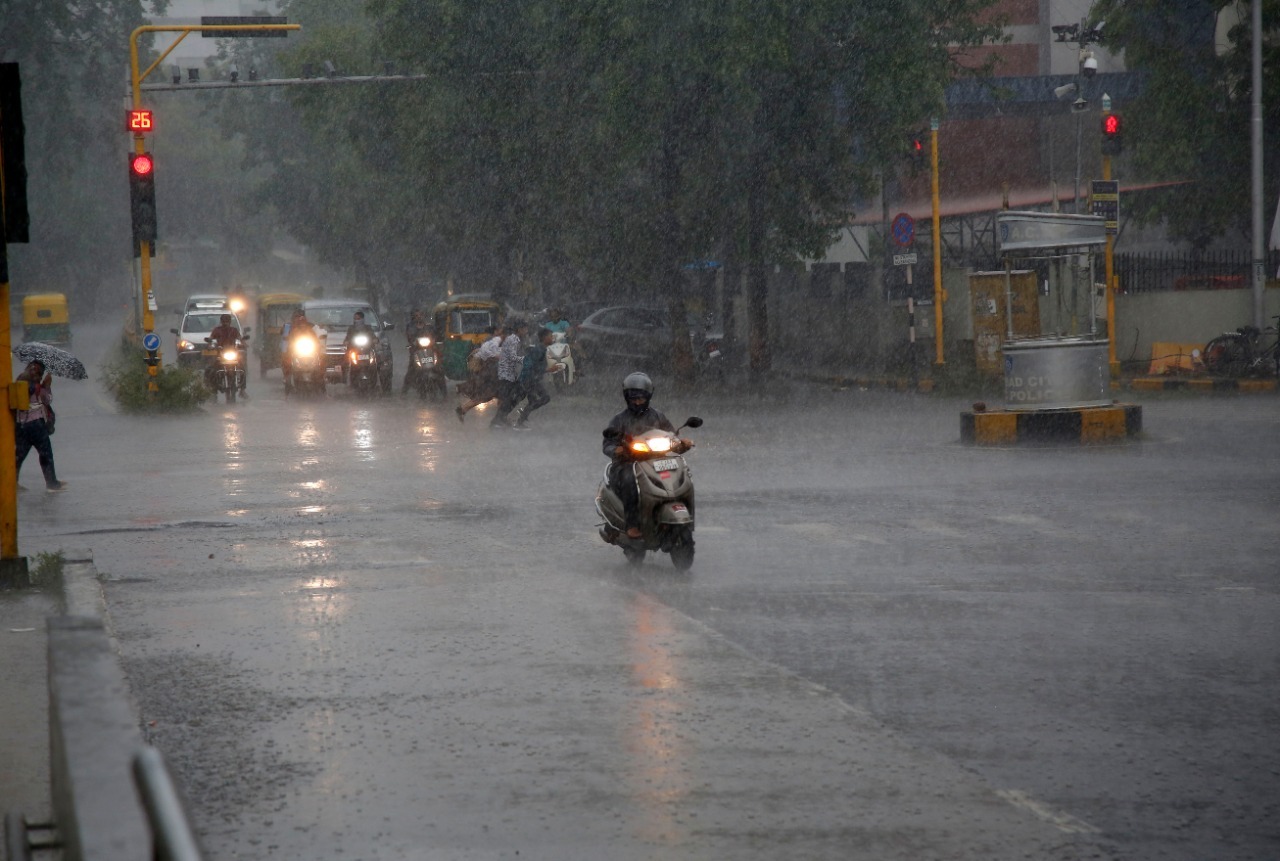 gujarat heavy rain alert issued till june 28 orange and red zones listed ahmedabad11