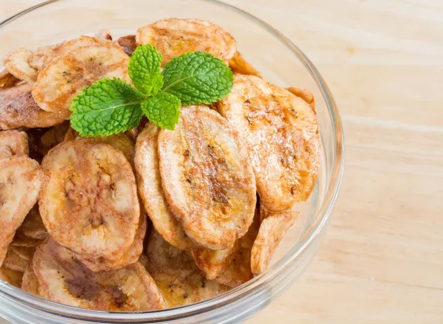 healthy snacking these fiber rich chips made with peel is good for health11