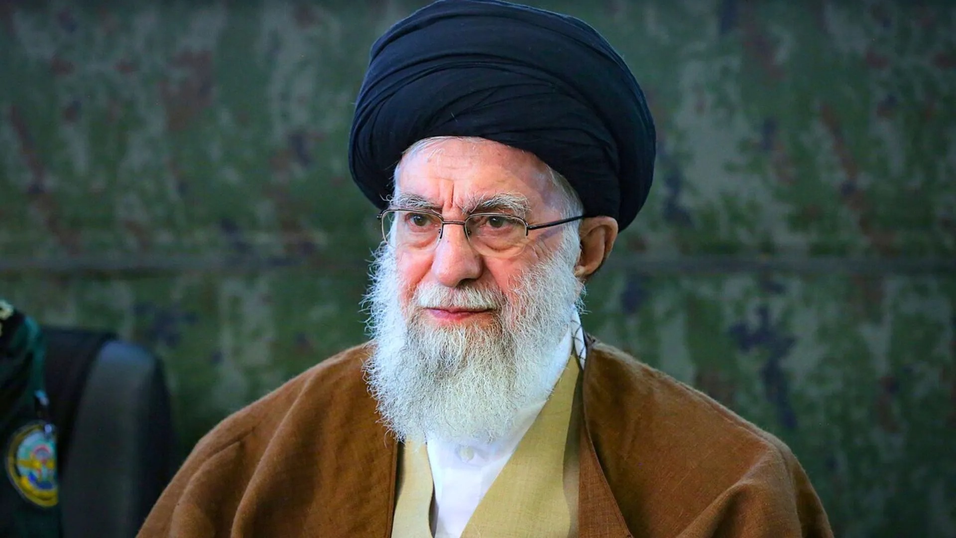 lucknow city iran top leadership has connection with uttar pradesh barabanki kintoor village ayatollah Khamenei fought for iran Islamic revolution11