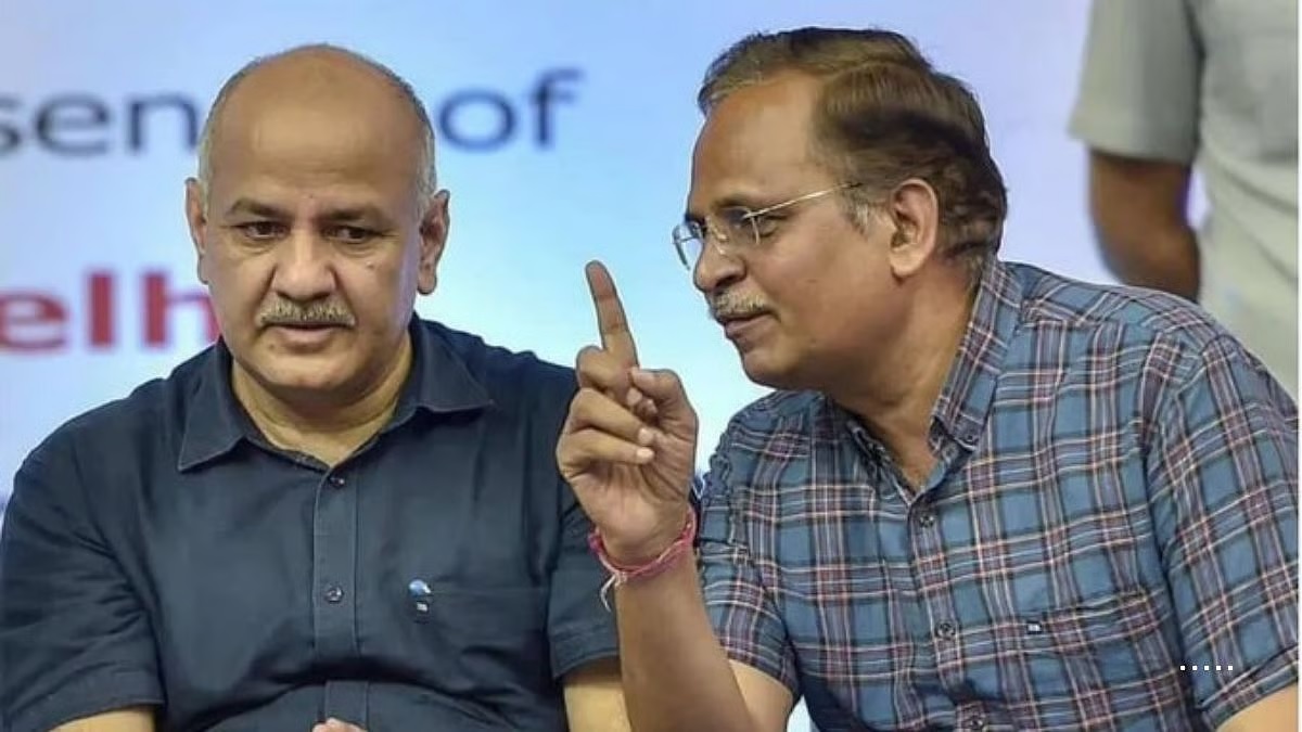 manish sisodia and satyendar jain acb summons will be questioned in new corruption case11 1