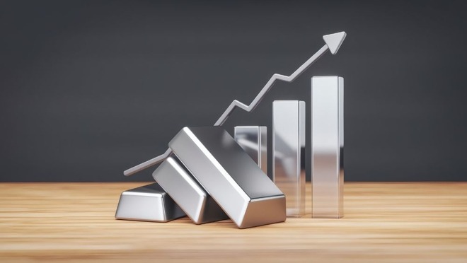 silver reached an all time high price went above rs 1 lakh per kg11
