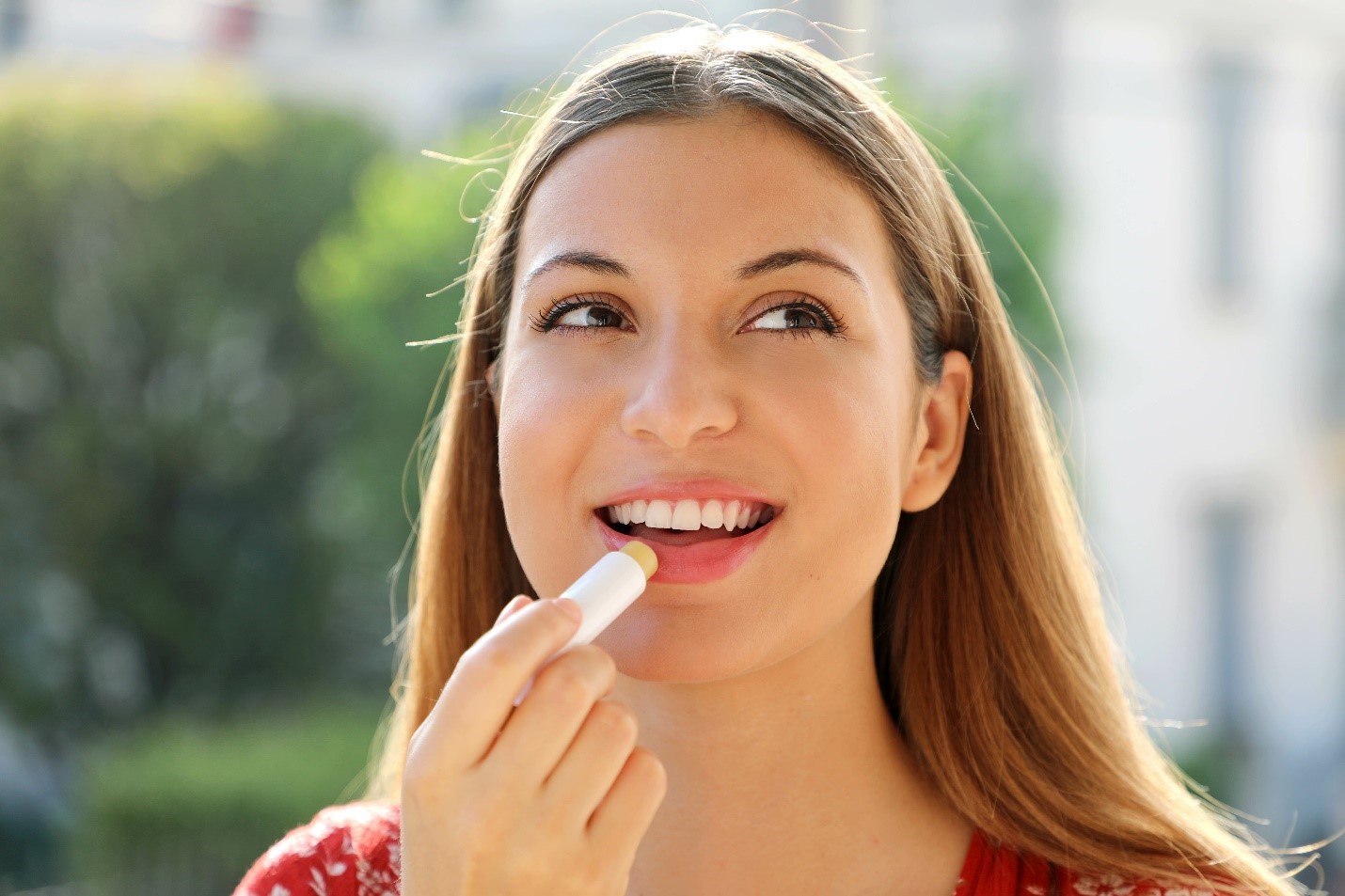 simple tips to protect your lips from sunburn11