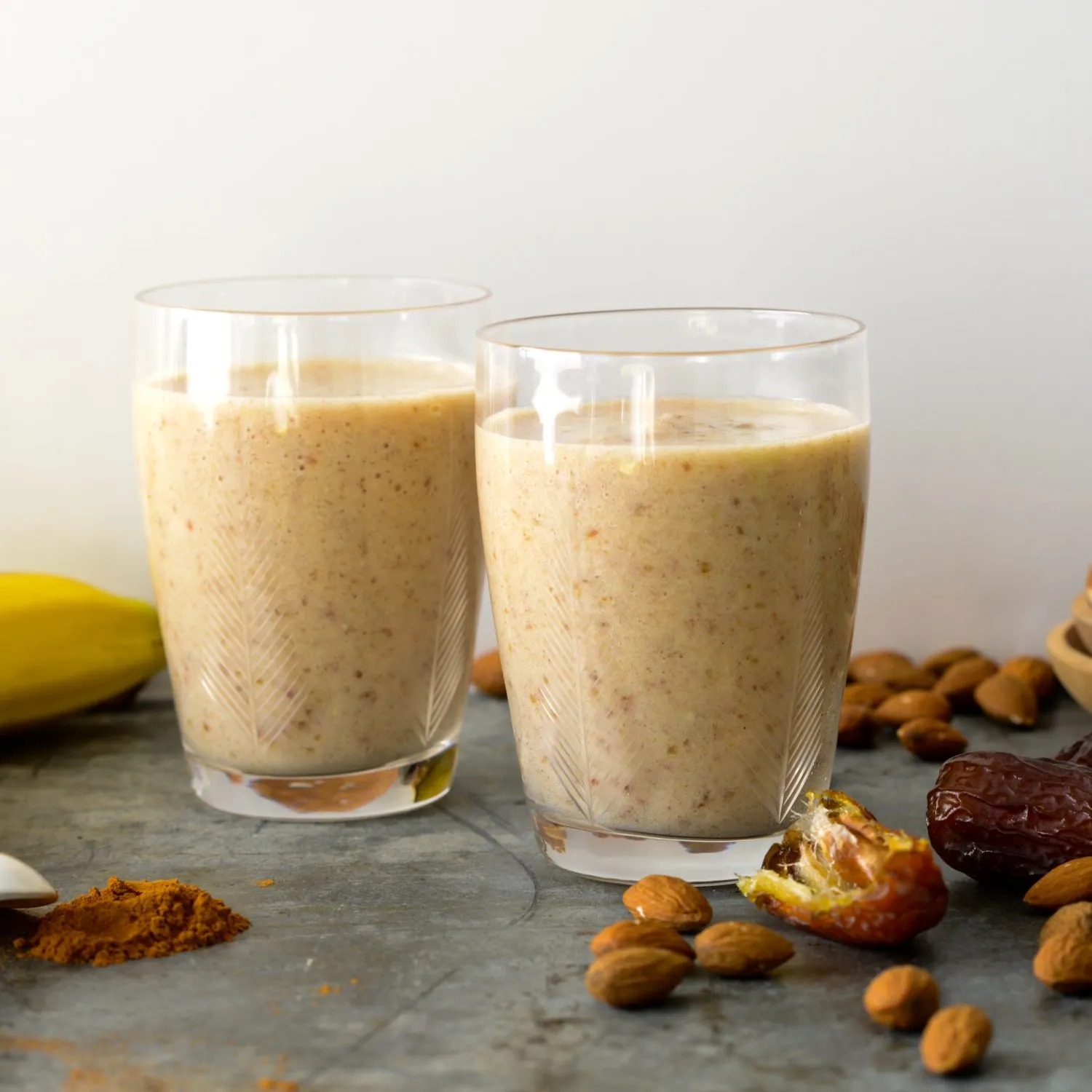 summer make tasty and healthy shake from cashew nuts it will be ready in two minutes note the recipe11