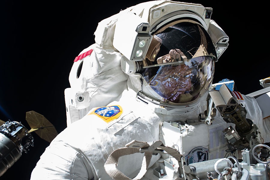 what happened if astronaut get health issue in space1
