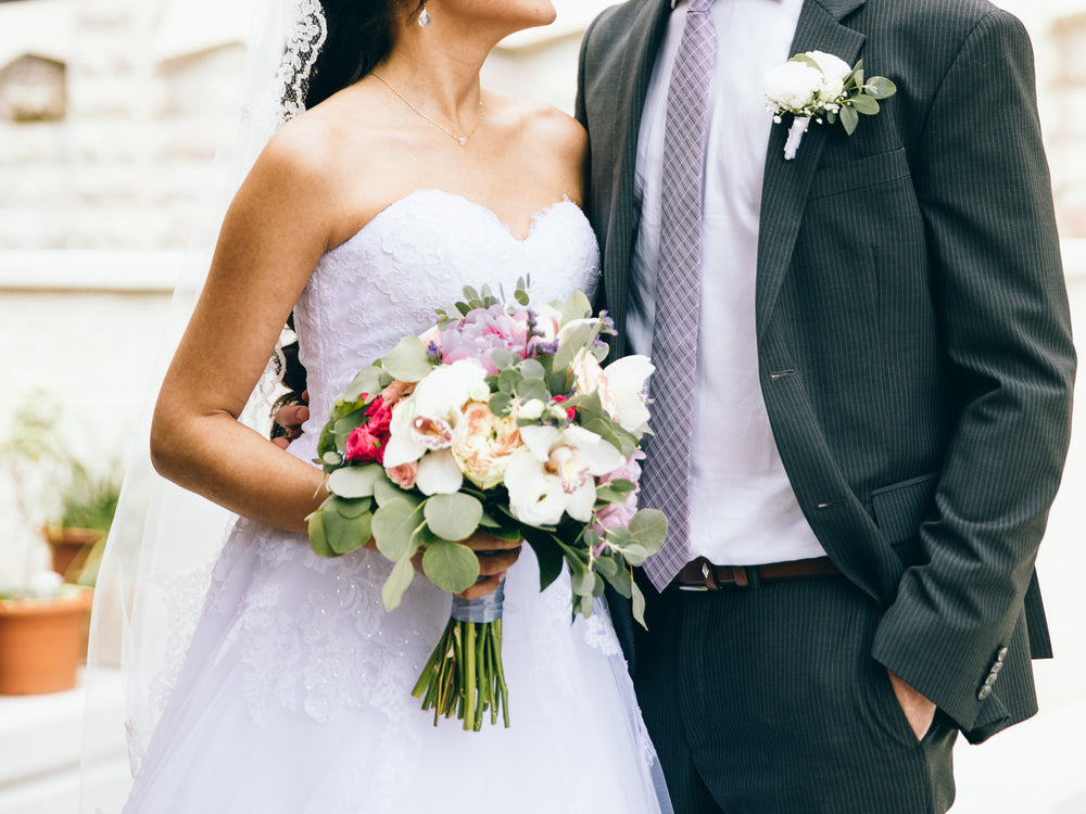 bride groom love